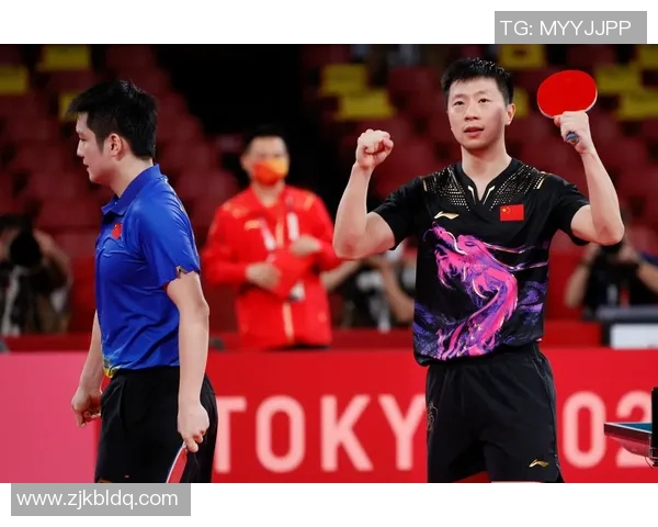 马龙与足球明星同框合影展现运动魅力与友谊的精彩瞬间